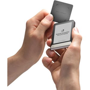 ledger-flex-crypto-hardware-wallet-with-recovery-key-3